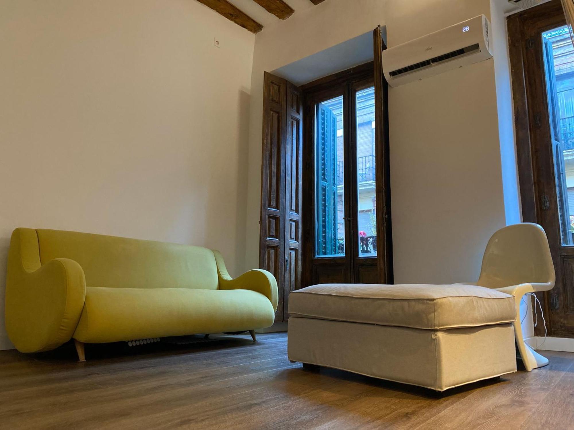 Hortaleza 4, Preciso Estudio En Chueca Junto A La Gran Via De Madrid Esterno foto